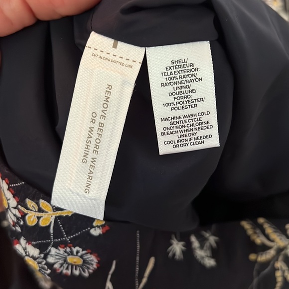 Loft floral romper size XS - Picture 10 of 10